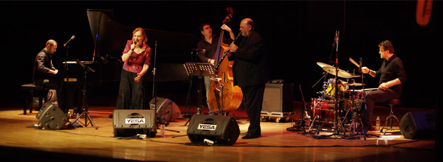 Yıldız İbrahimova Balkanatolia Project feat. Ivo Papasov