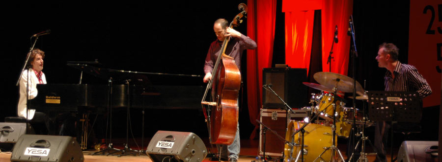 Michiel Borstlap Trio feat. Edsilia Rombley